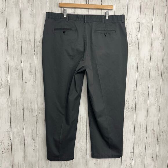 L.L. Bean Comfort Waist Gray Chino Plain Basic Short Work Cotton Dress Pants 42 - Picture 2 of 8